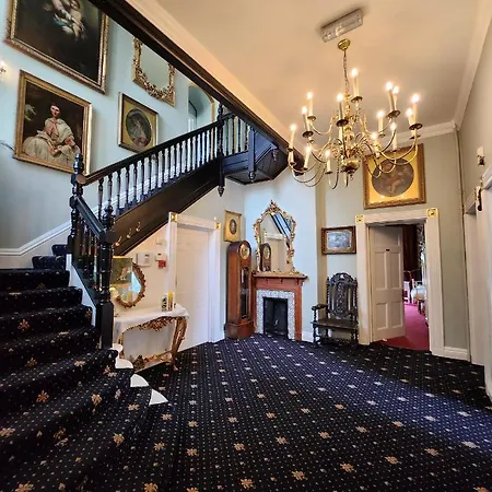 The Gothic Mansion Guest house Bristol