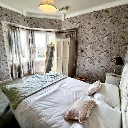 The Gothic Mansion * Bristol